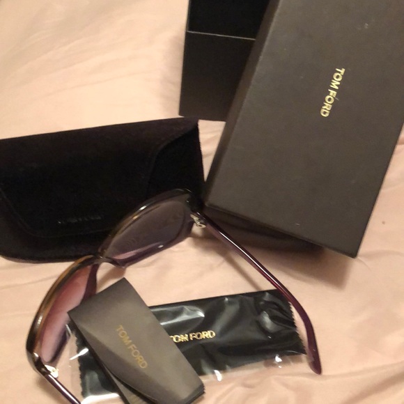 Authentic Tom Ford sunglasses !! - Picture 4 of 4